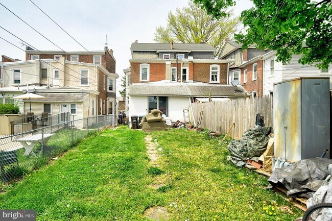 Building Photo - 112 Haws Ave