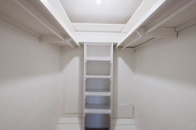 Building Photo - Live Larger Near Emory — Spacious 2-Bedroom with 1.5 Baths | 936 SF