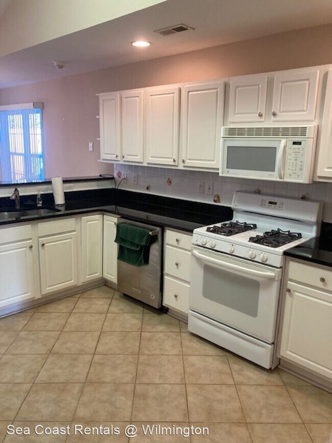 Building Photo - 3 br, 3 bath House - 5112 Long Pointe Road