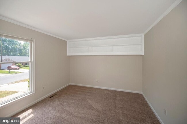 Building Photo - 5063 Tara Dr