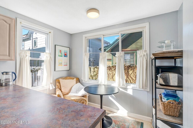 Building Photo - 100 Mt Tabor Way