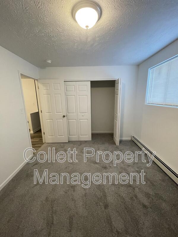 Building Photo - 15212 Maple Park Dr