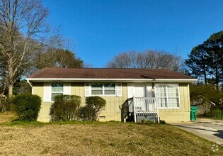 Building Photo - Adorable 3 Bed/2 Bath Ranch in Forest Park!