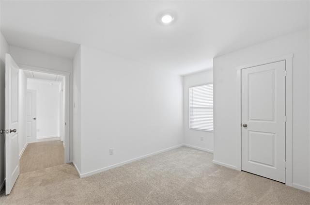 Building Photo - 6500 Longspur Ln