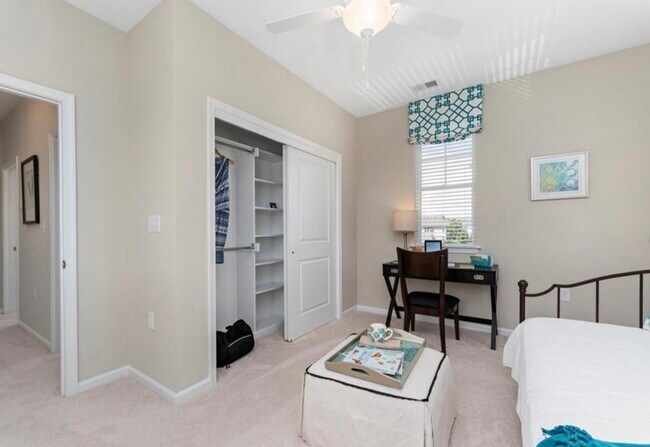 Building Photo - 3904 Trenwith Ln