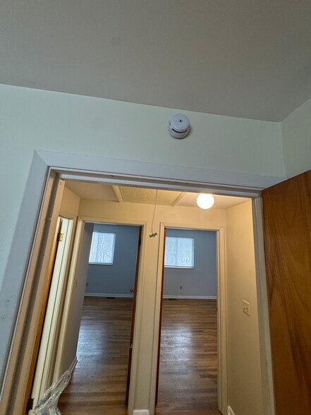 Building Photo - 1702 Rosemont Rd SW