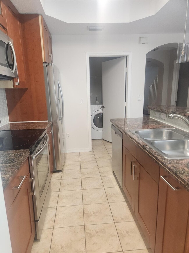 Building Photo - 4915 Tradewinds Ter