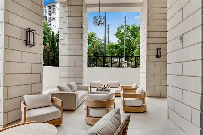 Building Photo - 2425 Peachtree Rd