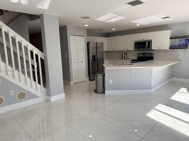 Building Photo - 11612 NW 51st Terrace