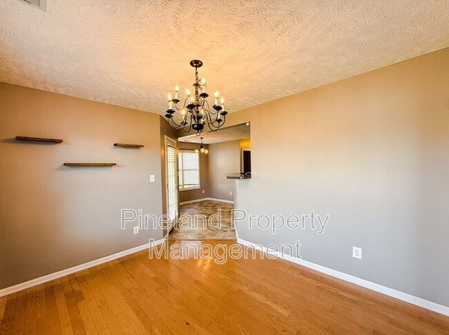 Building Photo - 1904 Yellowbrick Rd