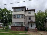 Building Photo - 930 Emerald St