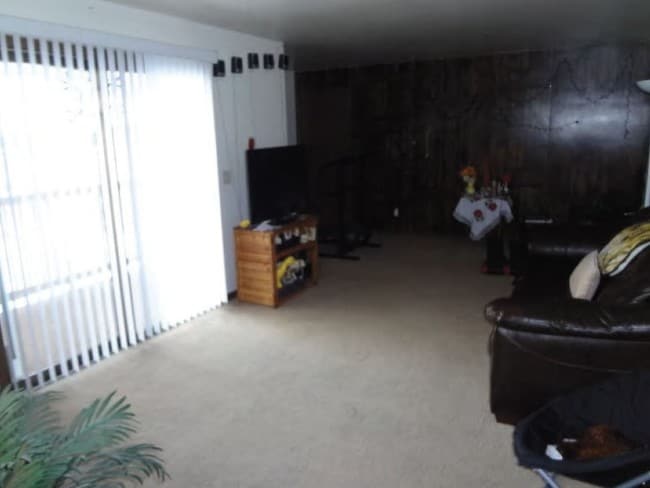 Interior Photo - 4903 Aspen St