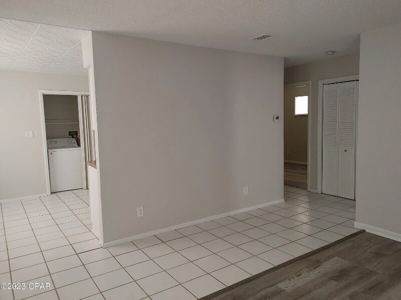 Building Photo - 6221 Pinetree Ave