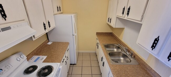 Building Photo - 10524 Watterson Trail