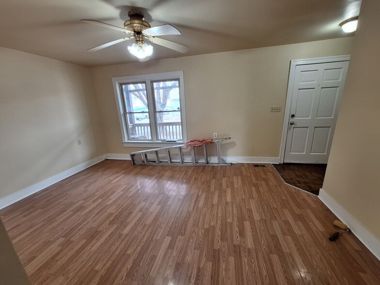 Building Photo - 1550 Gallagher St