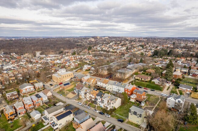 Building Photo - READY FOR MOVE IN! STUNNING 4-bedroom in Greenfield!