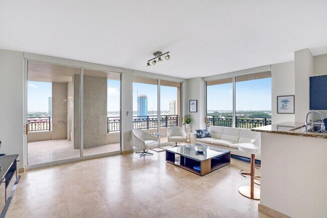 Building Photo - 550 Okeechobee Blvd