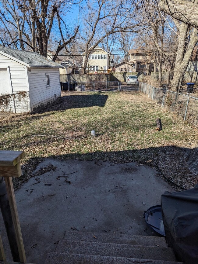 Building Photo - 1317 SW Plass Ave
