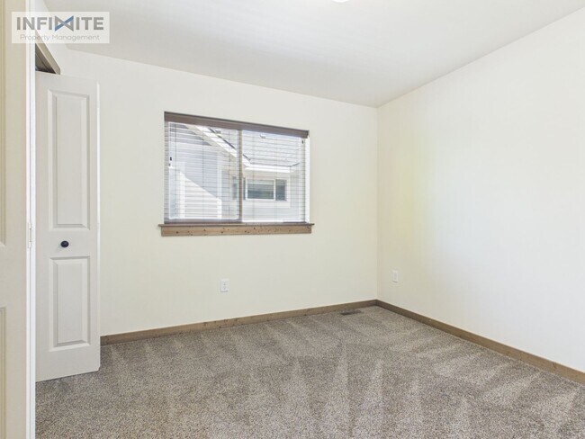 Building Photo - 2767 Fen Way