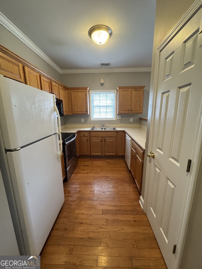 Building Photo - 223 Milford Dr