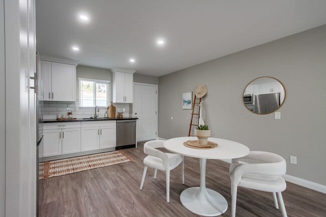 Interior Photo - Chai of Escondido