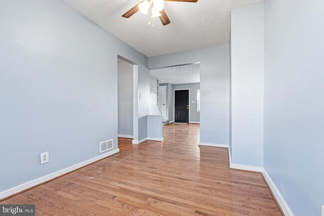 Building Photo - 7532 Rabon Ave