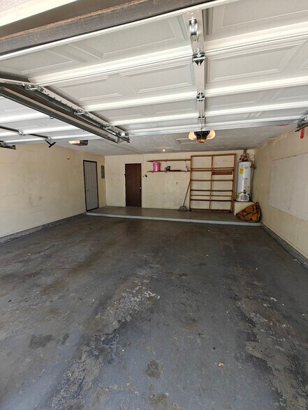 Building Photo - 7400 Santa Fe Trl NW