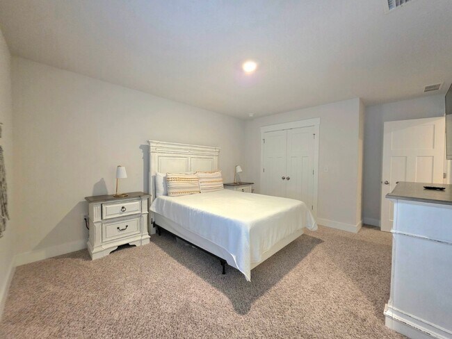 Building Photo - Fully Furnished Coastal Beauty in Perdido ...