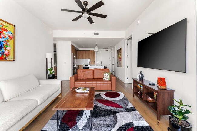 Building Photo - Luxury Condo with Skyline Views
