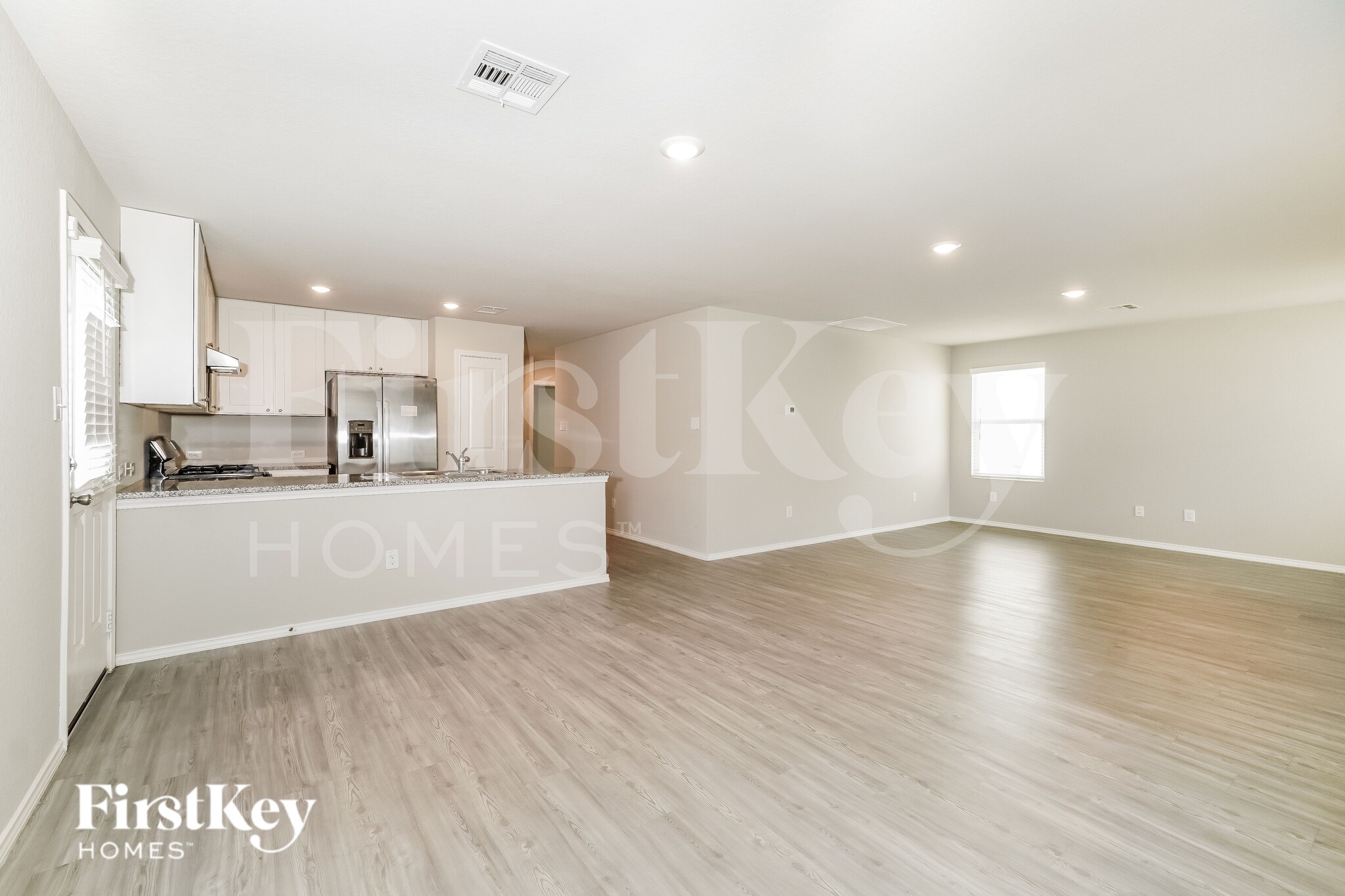 Building Photo - 10786 Prusiner Dr