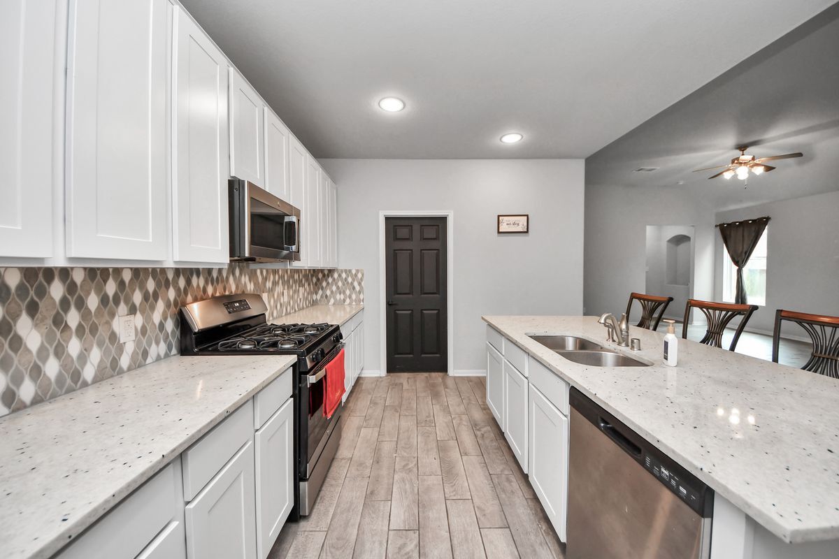 Building Photo - 14718 Black Rail Dr