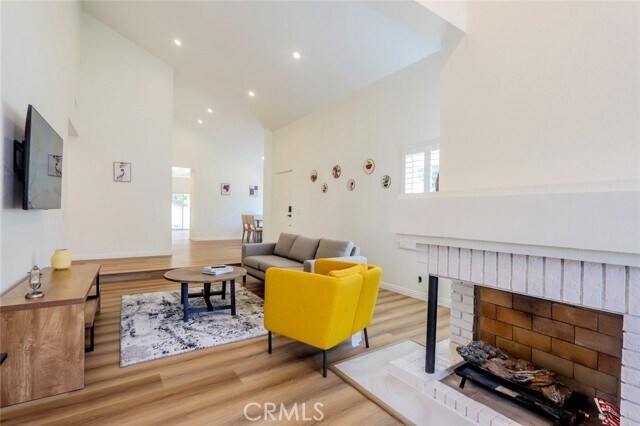 Building Photo - 25492 Sarita Dr