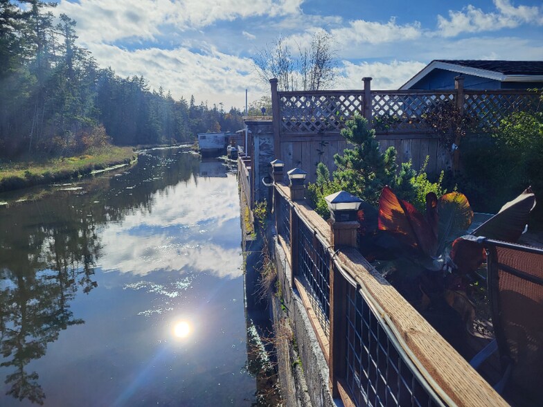 Building Photo - 7378 Birch Bay Dr