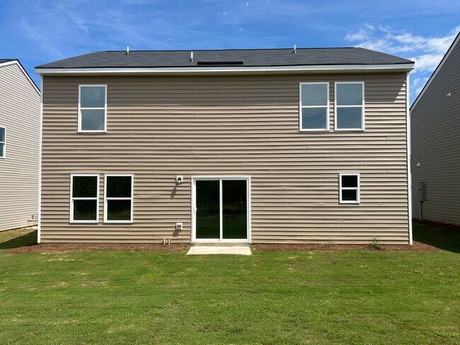 Building Photo - Wonderful Home in The Highlands