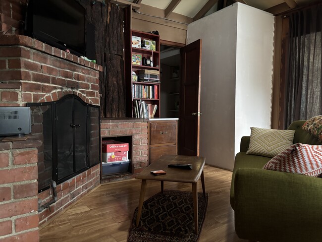 Living room looking toward bathroom - 2653 S Bedford St