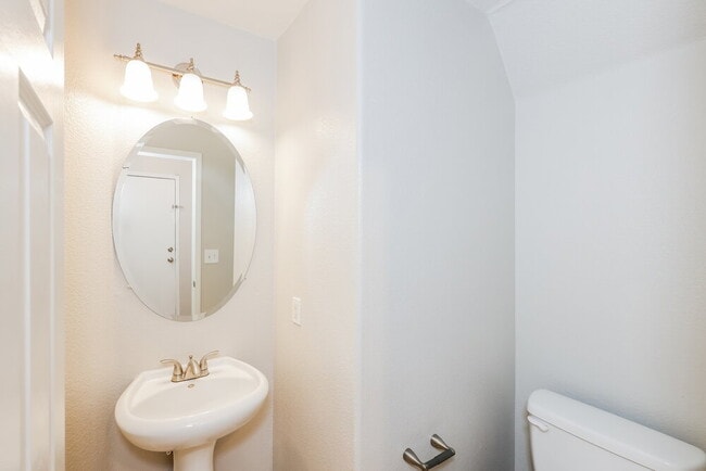 Building Photo - 6510 Abbey Door Ct