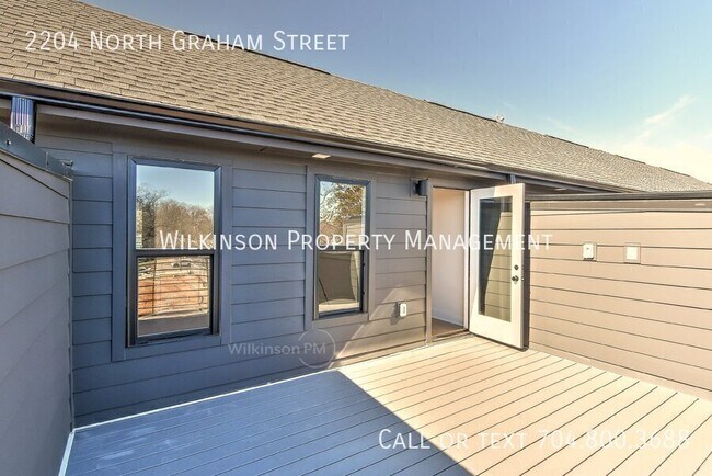 Building Photo - 2204 N Graham St