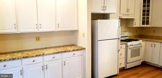 Building Photo - 464 Winding Rose Dr