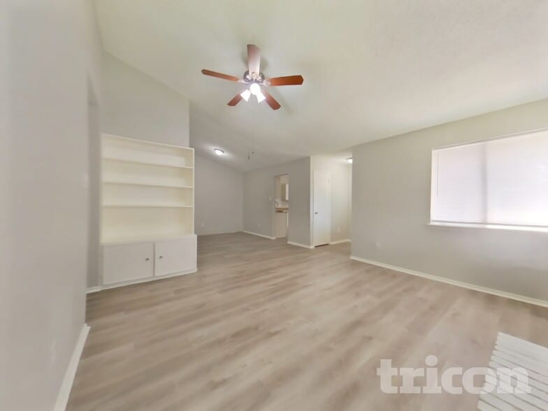 Building Photo - 6329 Porterway Dr