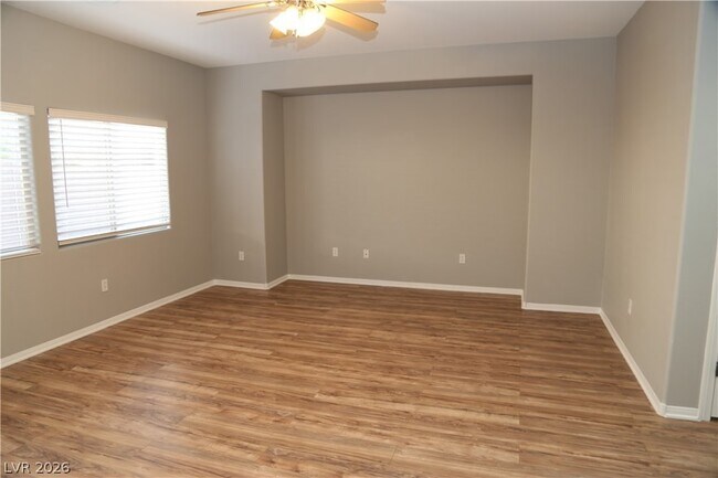 Building Photo - 10642 Cave Ridge St