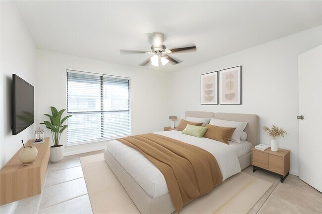 Building Photo - 10051 Westpark Dr