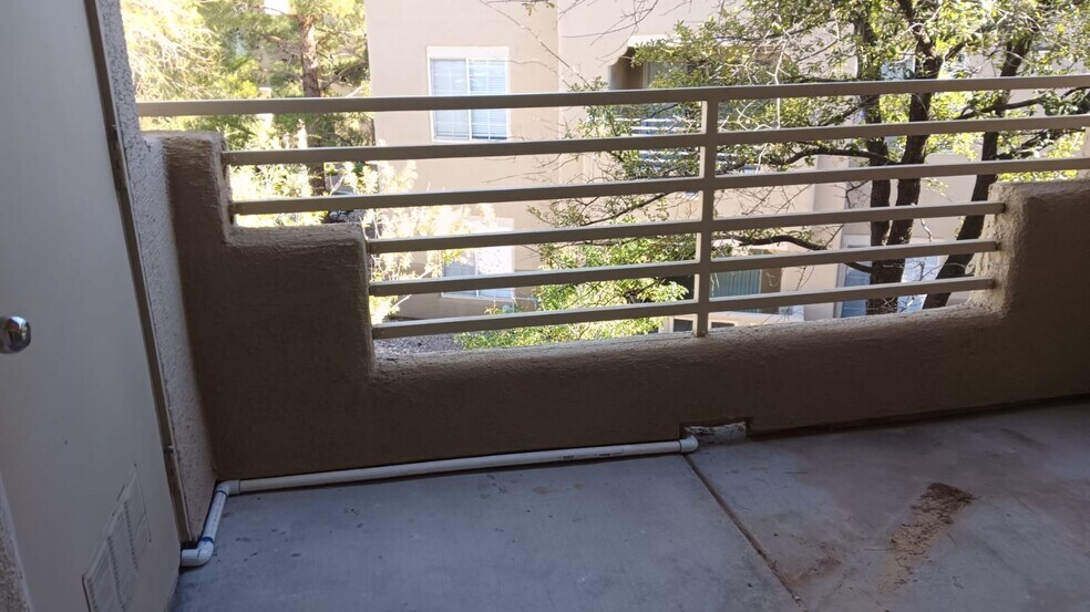 Balcony - 1901 Villa Palms Ct