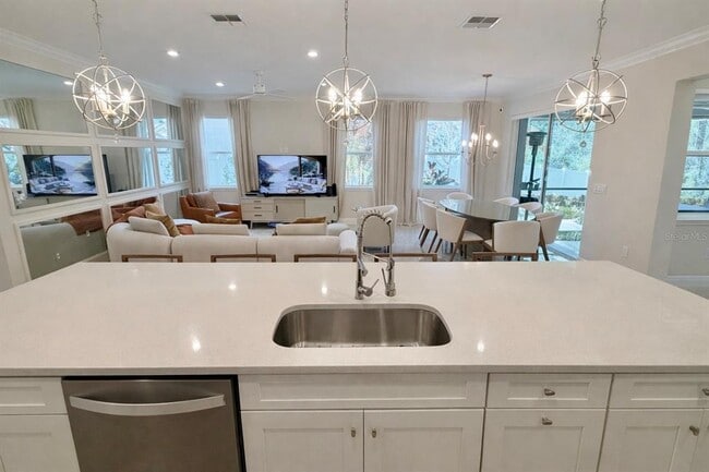 Building Photo - 9241 Patrimonio Loop