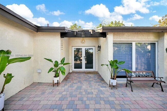 Building Photo - 13416 SW 108th St Cir N