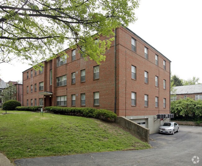 Building Photo - 7552 Oxford Dr