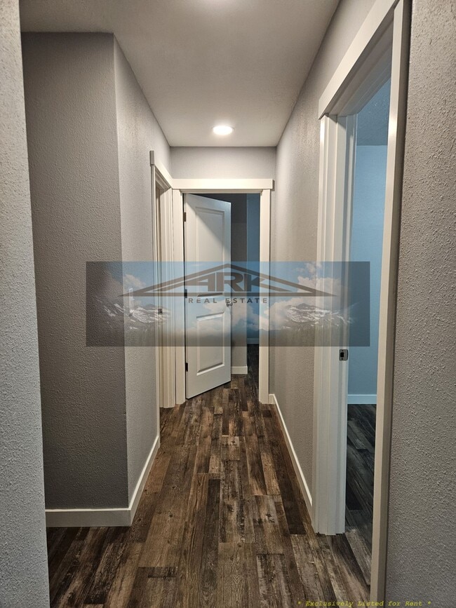 Building Photo - 53311 W Lane Rd