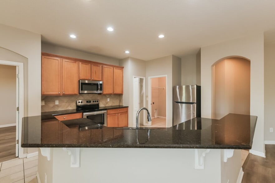 Building Photo - 1610 White Dove Ct