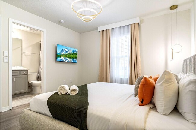 Building Photo - 15972 Sandy Cliffs Dr