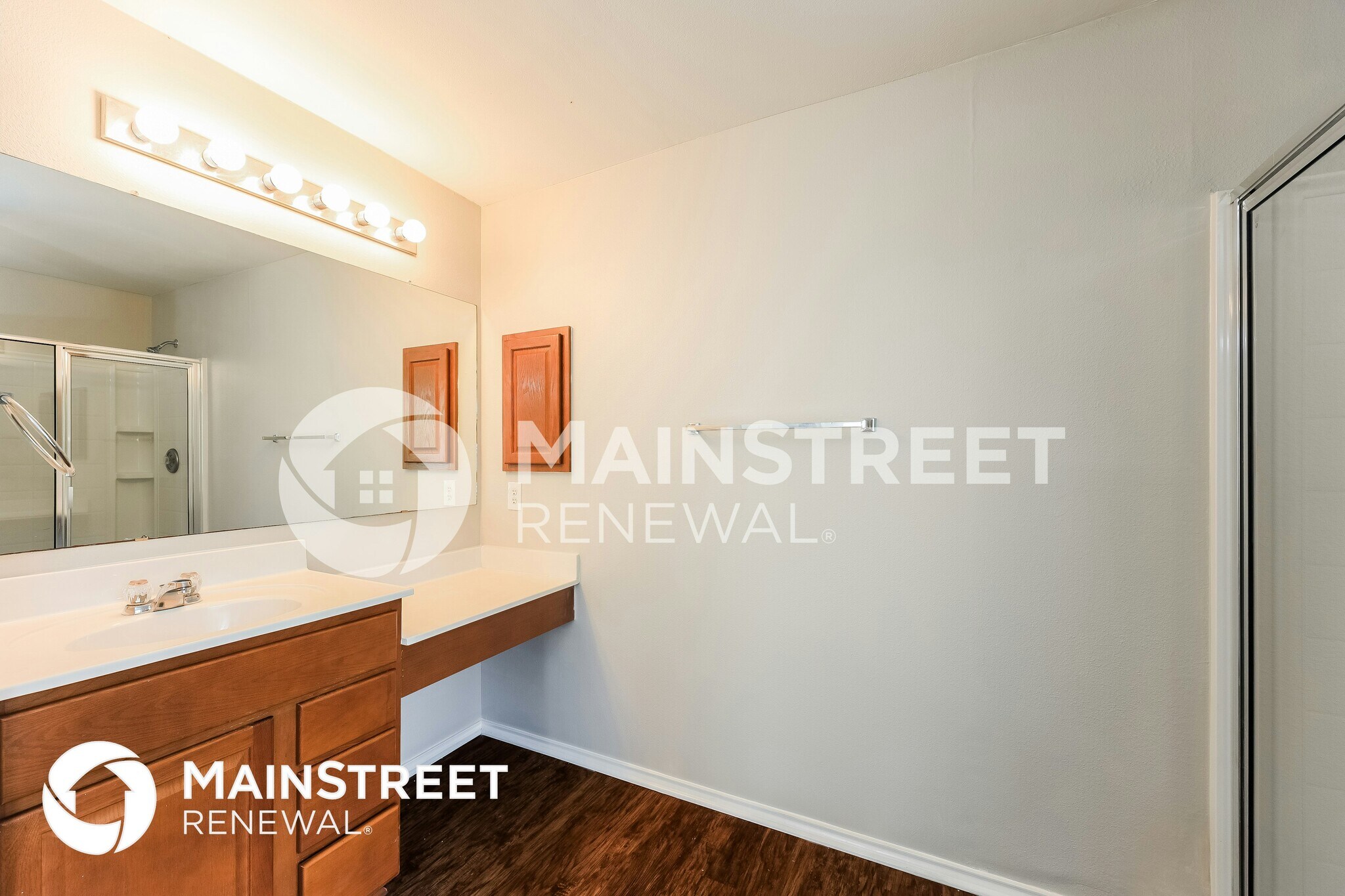 Building Photo - 823 Creek Gate