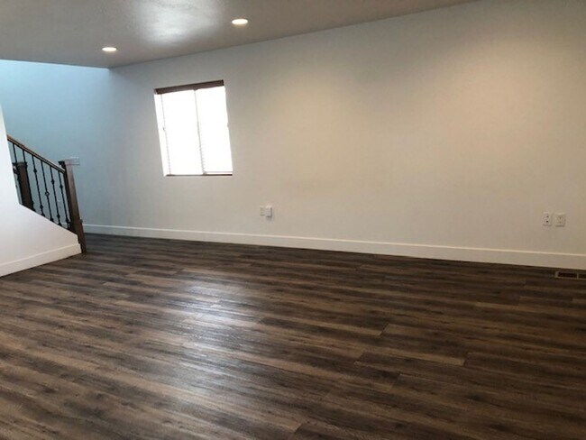 Building Photo - Mountain Vista Townhome
